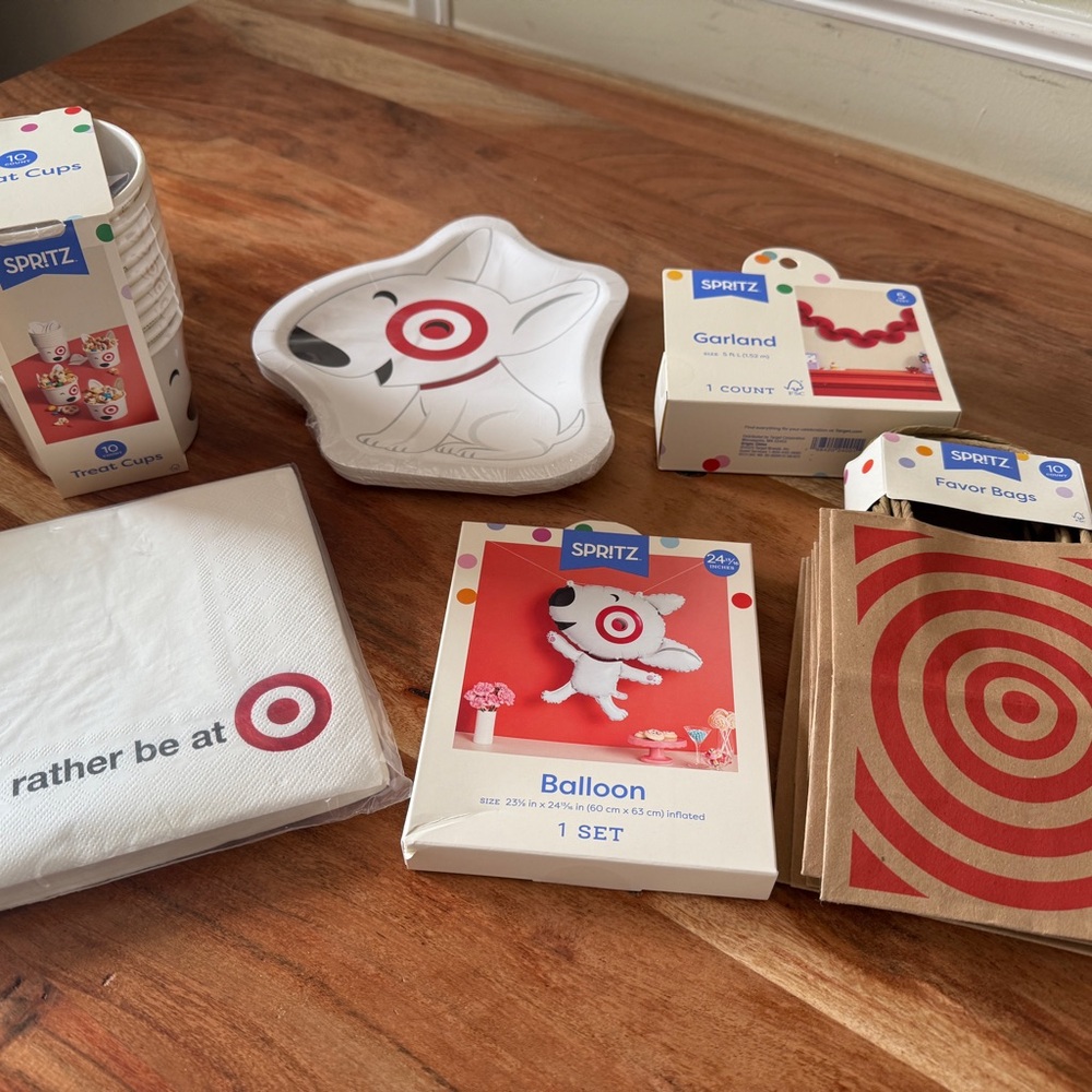 Spritz Target Party Supplies Set